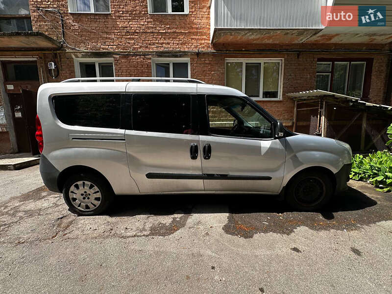 Мінівен Fiat Doblo 2012 в Рівному
