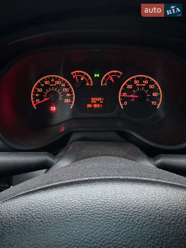 Вантажний фургон Fiat Doblo 2011 в Львові
