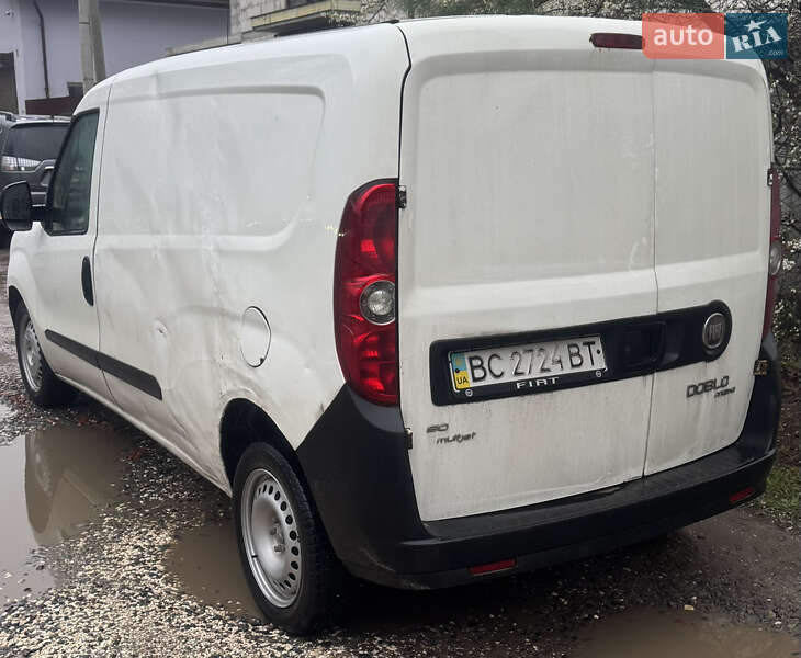 Вантажний фургон Fiat Doblo 2011 в Львові