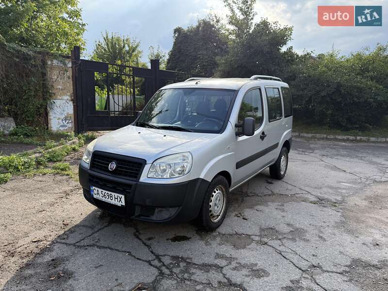 Fiat Doblo 2012