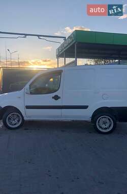 Вантажний фургон Fiat Doblo 2008 в Дніпрі