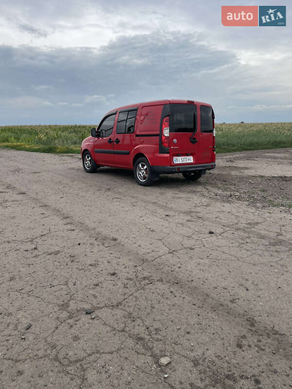 Минивэн Fiat Doblo 2009 в Чутове