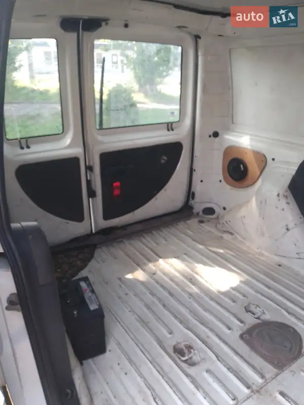 Fiat Doblo 2004 VIN ZFA22300005122518 фото оголошення 8 з 24