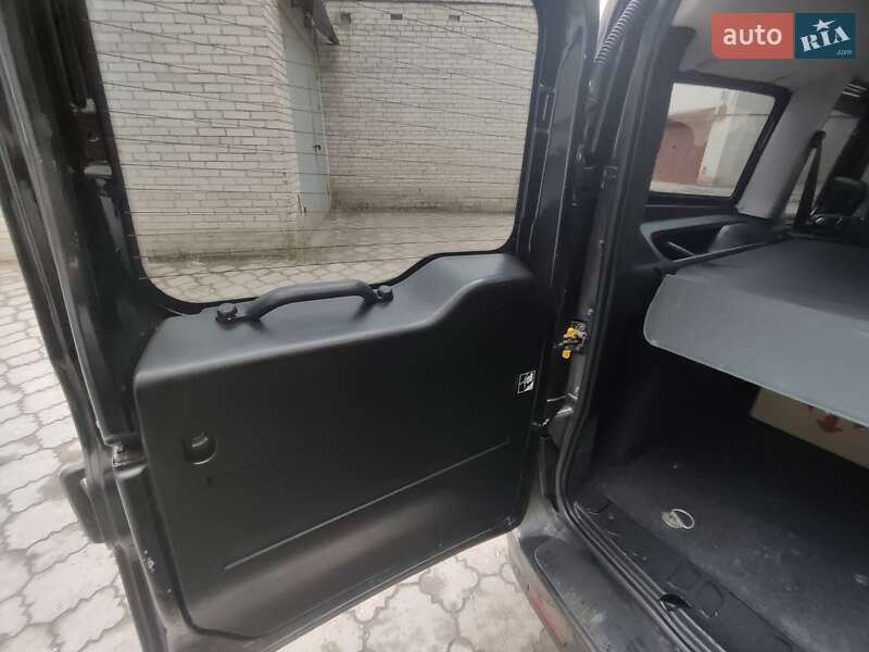 Минивэн Fiat Doblo 2012 в Сумах