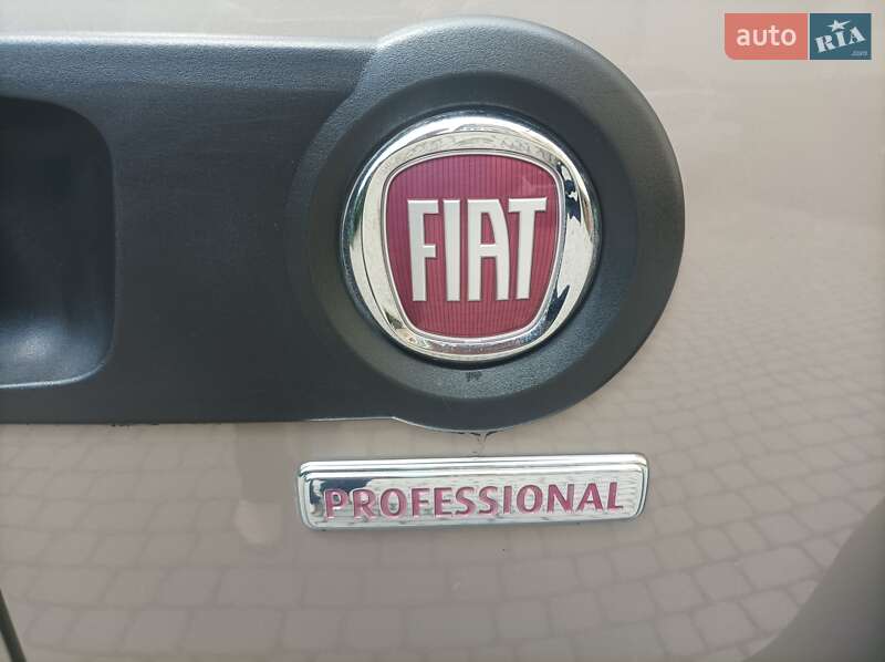 Минивэн Fiat Doblo 2018 в Ужгороде