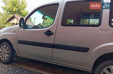 Минивэн Fiat Doblo 2010 в 