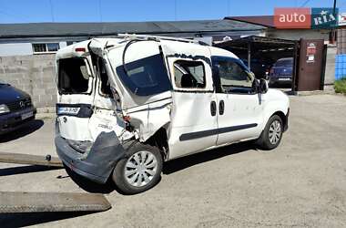 Минивэн Fiat Doblo 2011 в 