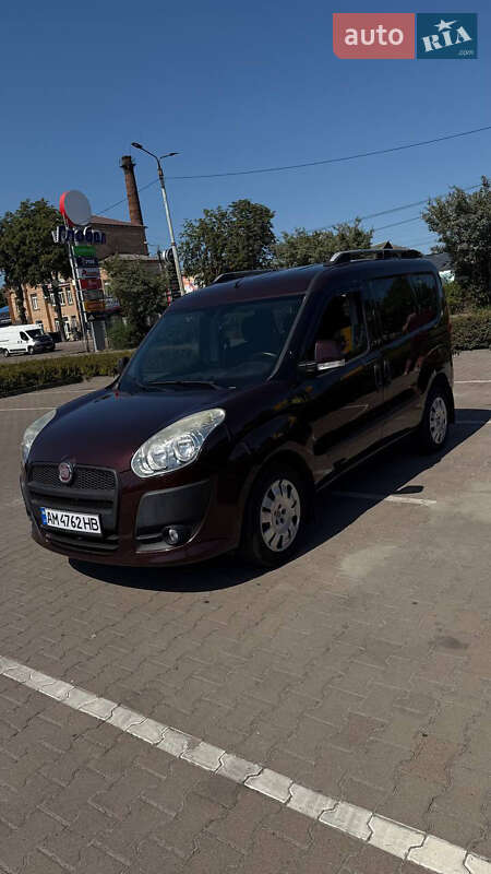 Мінівен Fiat Doblo 2011 в Житомирі фото 5 Мінівен Fiat Doblo 2011 в Житомирі