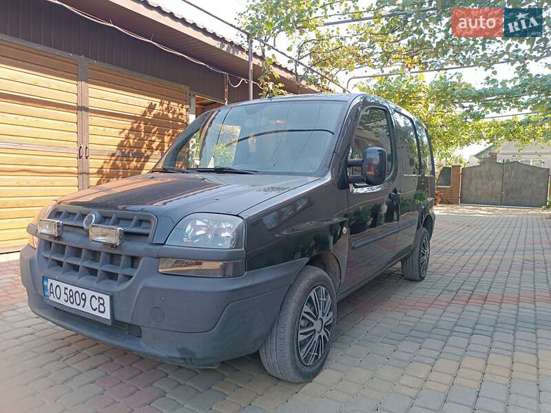 Грузовой фургон Fiat Doblo 2004 в Великих Лучках