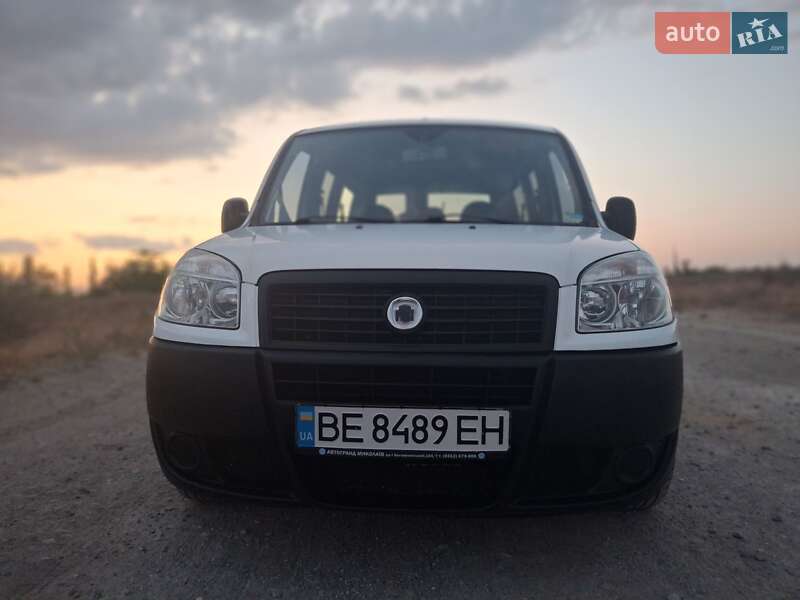 Минивэн Fiat Doblo 2008 в Николаеве