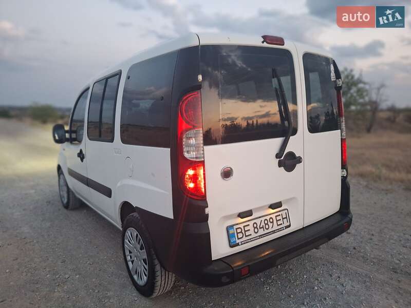 Минивэн Fiat Doblo 2008 в Николаеве