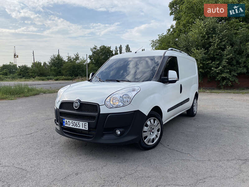 Грузовой фургон Fiat Doblo 2012 в 