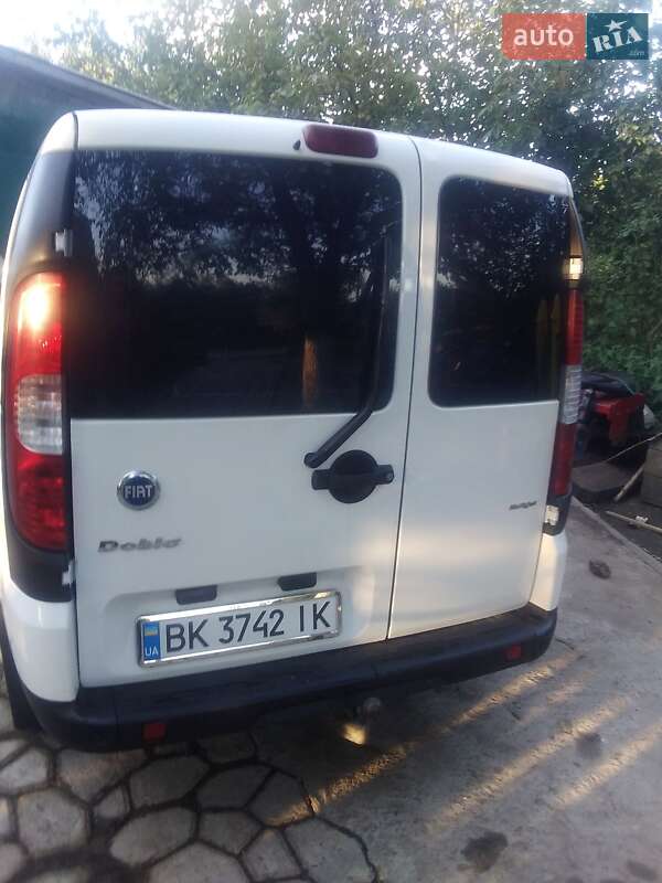 Мінівен Fiat Doblo 2005 в Острозі фото 9 Мінівен Fiat Doblo 2005 в Острозі