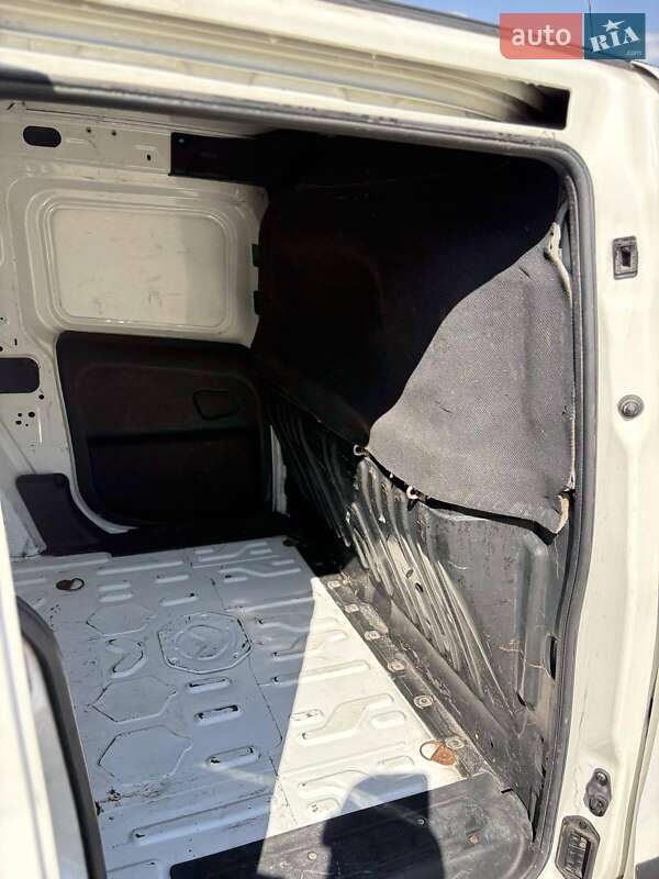 Вантажний фургон Fiat Doblo 2012 в Миколаєві фото 14 Вантажний фургон Fiat Doblo 2012 в Миколаєві