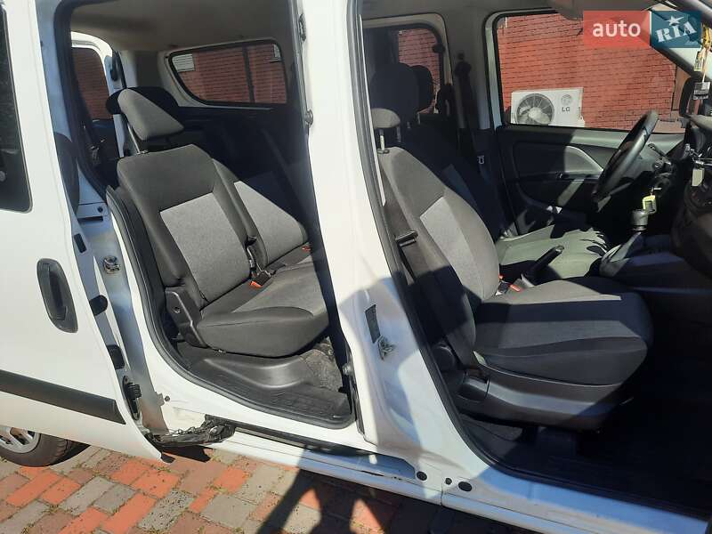 Минивэн Fiat Doblo 2018 в Киеве