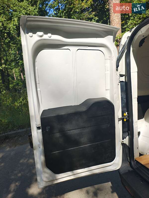 Грузовой фургон Fiat Doblo 2019 в Киеве