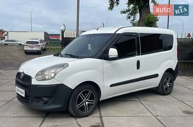 Грузопассажирский фургон Fiat Doblo 2010 в 
