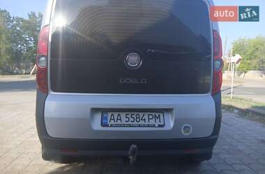 Минивэн Fiat Doblo 2011 в 