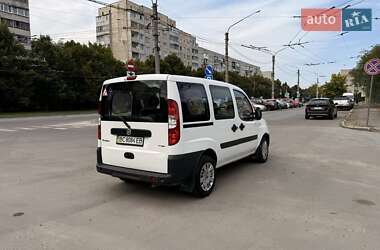 Минивэн Fiat Doblo 2010 в 