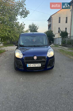 Минивэн Fiat Doblo 2010 в 