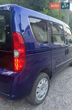Минивэн Fiat Doblo 2010 в 