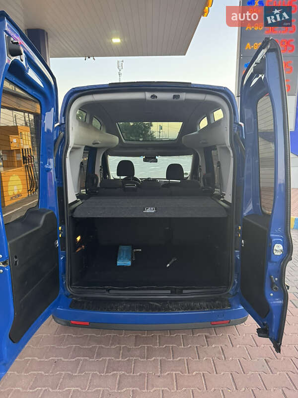 Минивэн Fiat Doblo 2011 в Одессе