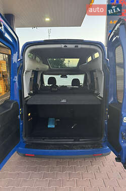 Минивэн Fiat Doblo 2011 в 
