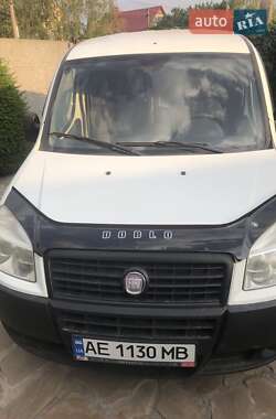 Вантажопасажирський фургон Fiat Doblo 2012 в Дніпрі