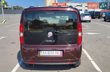 Минивэн Fiat Doblo 2011 в 