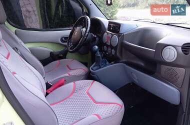 Минивэн Fiat Doblo 2005 в 