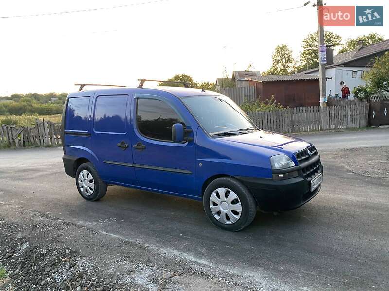 Вантажопасажирський фургон Fiat Doblo 2003 в Дніпрі