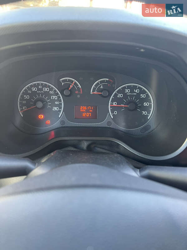 Минивэн Fiat Doblo 2011 в Броварах фото 9 Минивэн Fiat Doblo 2011 в Броварах