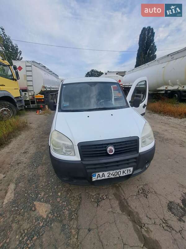 Грузовой фургон Fiat Doblo 2008 в Киеве фото 10 Грузовой фургон Fiat Doblo 2008 в Киеве