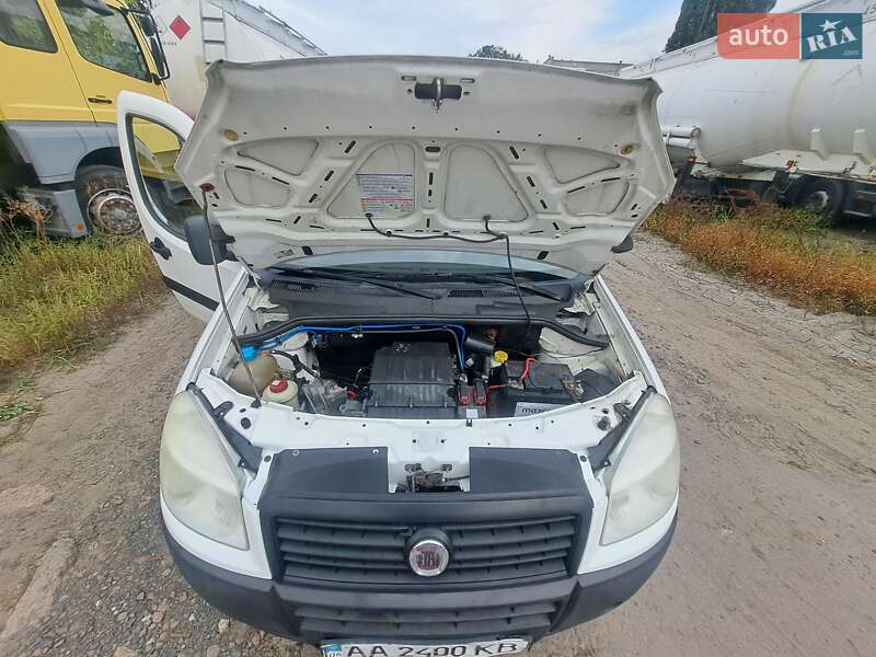 Грузовой фургон Fiat Doblo 2008 в Киеве фото 27 Грузовой фургон Fiat Doblo 2008 в Киеве