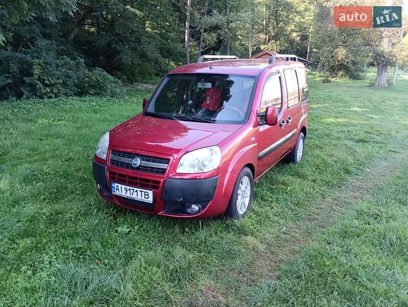 Минивэн Fiat Doblo 2006 в Березане
