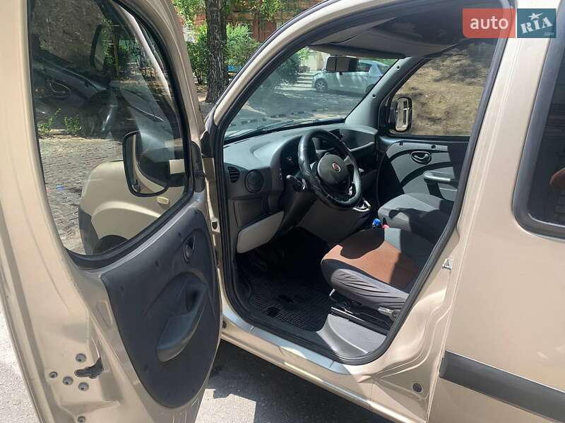 Минивэн Fiat Doblo 2012 в Днепре