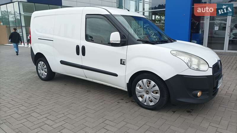 Грузовой фургон Fiat Doblo 2013 в 