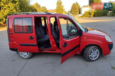 Минивэн Fiat Doblo 2009 в 