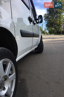 Мінівен Fiat Doblo 2006 в 