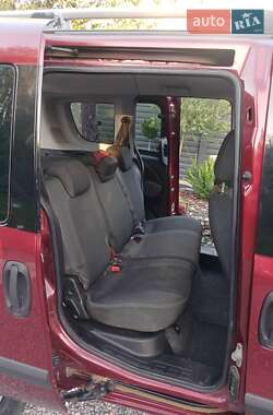 Минивэн Fiat Doblo 2010 в 