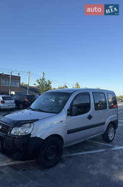 Минивэн Fiat Doblo 2009 в 