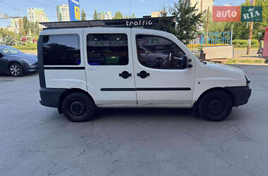 Минивэн Fiat Doblo 2004 в 
