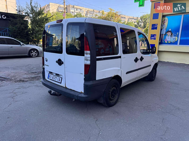 Минивэн Fiat Doblo 2004 в Киеве