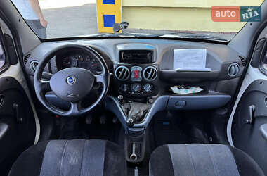 Минивэн Fiat Doblo 2004 в 
