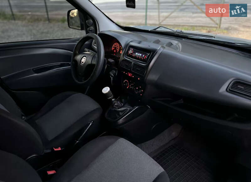 Минивэн Fiat Doblo 2010 в Хмельницком