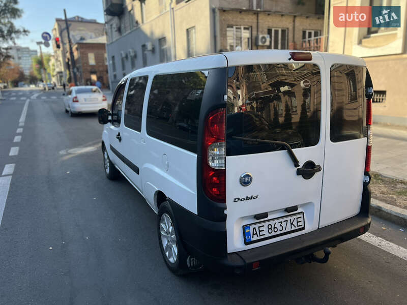 Минивэн Fiat Doblo 2006 в Днепре