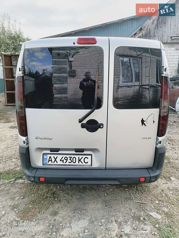 Минивэн Fiat Doblo 2007 в 