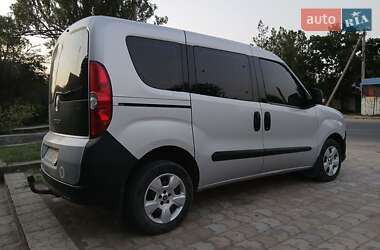 Минивэн Fiat Doblo 2011 в 