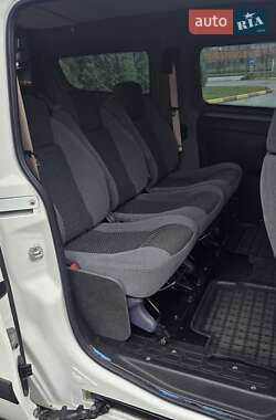 Минивэн Fiat Doblo 2010 в 