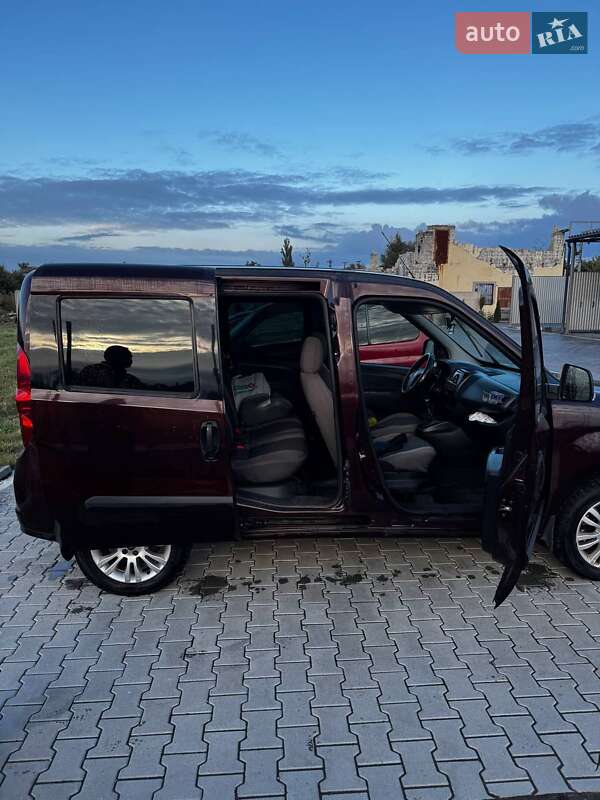Минивэн Fiat Doblo 2015 в Киеве фото 6 Минивэн Fiat Doblo 2015 в Киеве